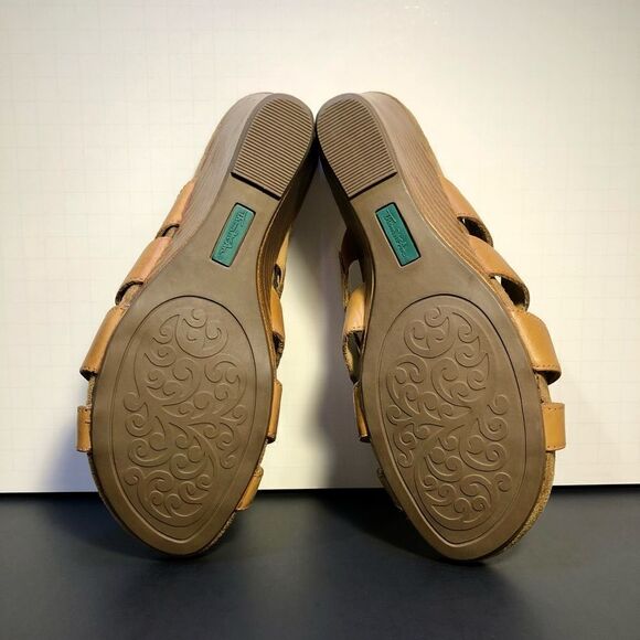 Womens THOM MCAN Tan Wedge Sandals / Size 8.5 - Picture 8 of 9